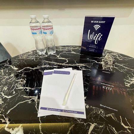 Myfreedom Lux Апартаменти Центр Вул Євгена Чикаленка 33 М Хрещатик Kiew Exterior foto